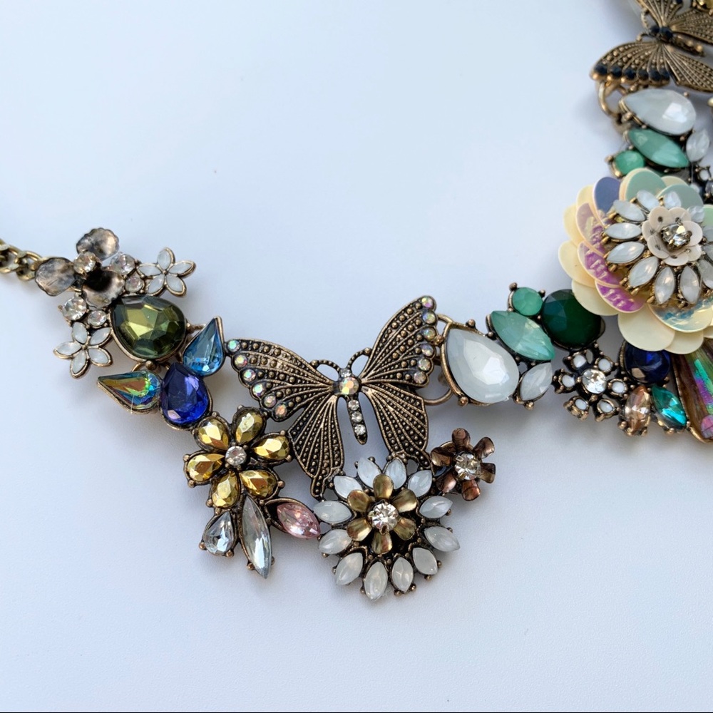 Flower Butterfly Necklace - Picture 9 of 10